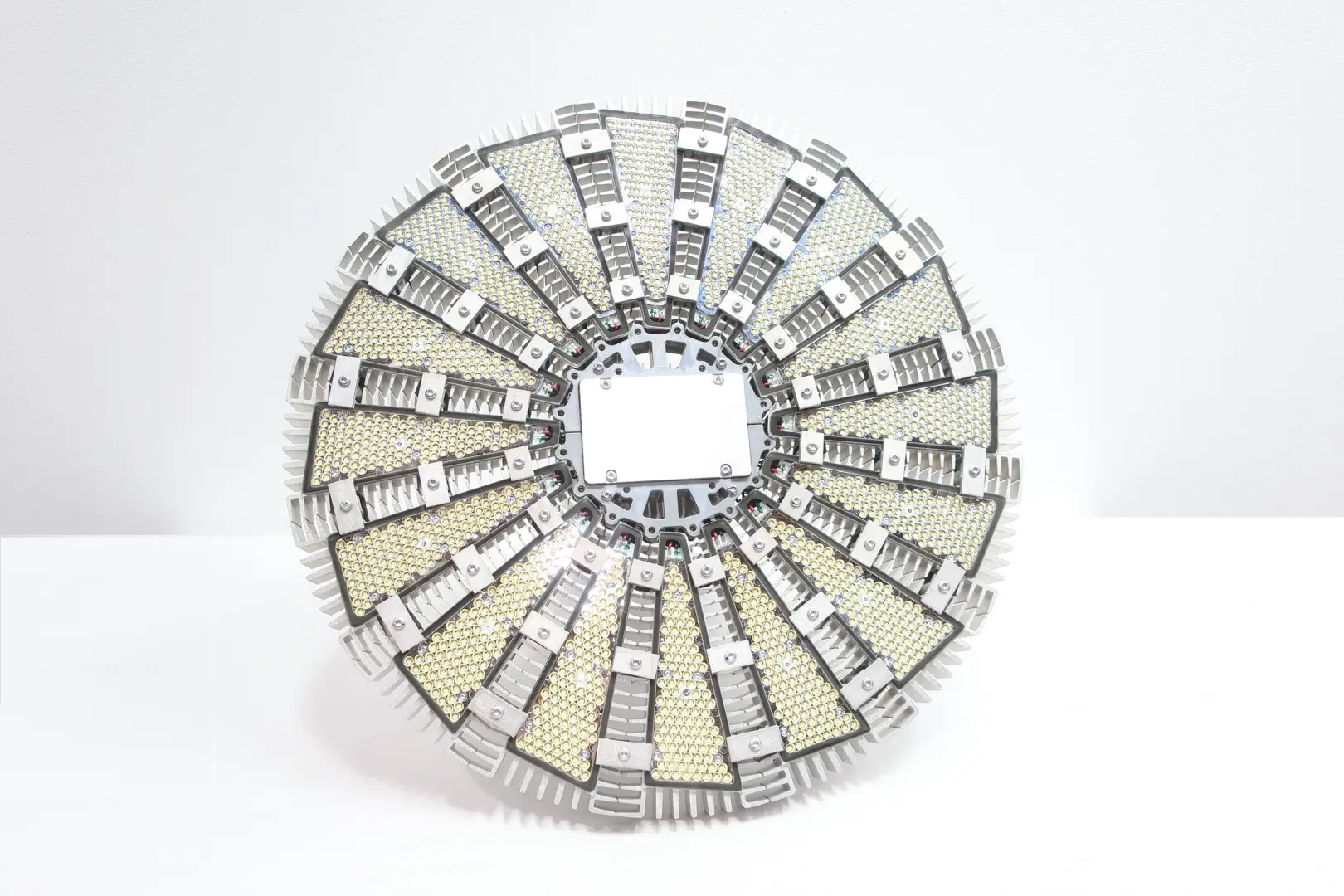 Produktfoto 1 von DIALIGHT H6UGNC44NSNNG