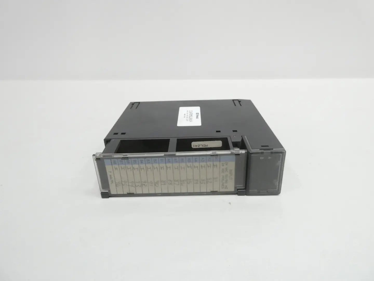 Produktfoto 1 von FANUC IC693MDL241A