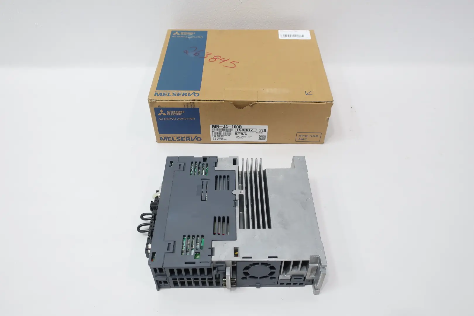 Produktfoto 1 von MITSUBISHI MR-J4-100B