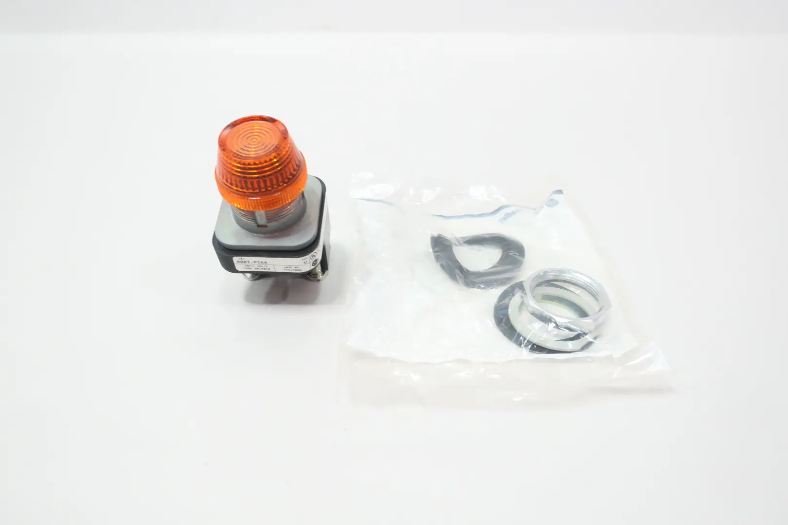 Produktfoto 1 von ALLEN BRADLEY 800T-P16A