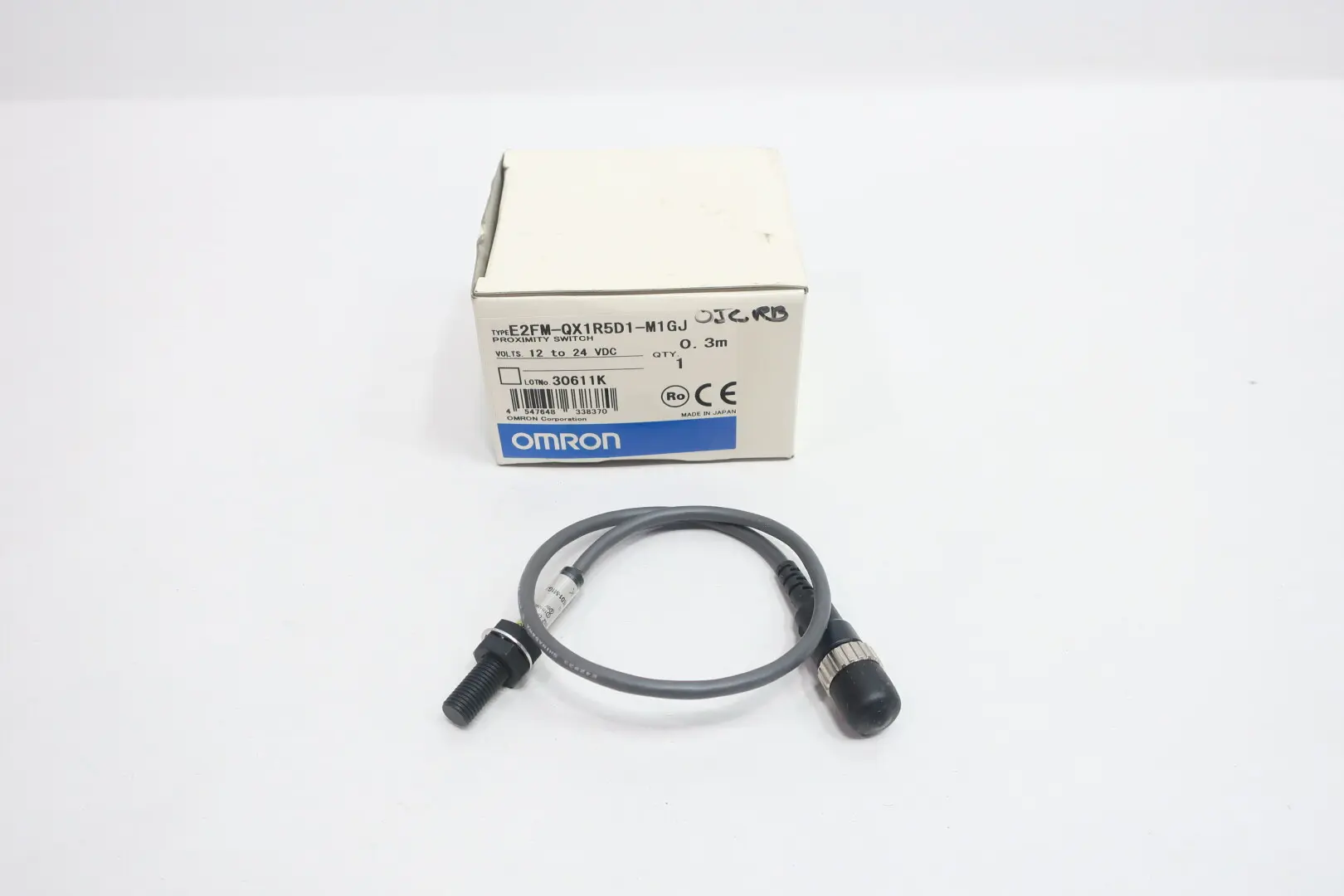 Produktfoto 1 von OMRON E2FM-QX1R5D1-M1GJ