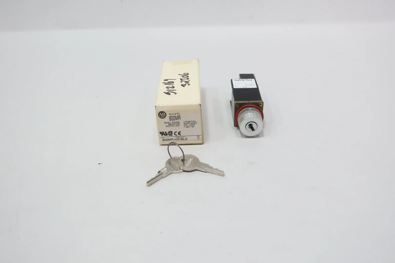 Produktfoto 1 von ALLEN BRADLEY 800MR-H31BLA