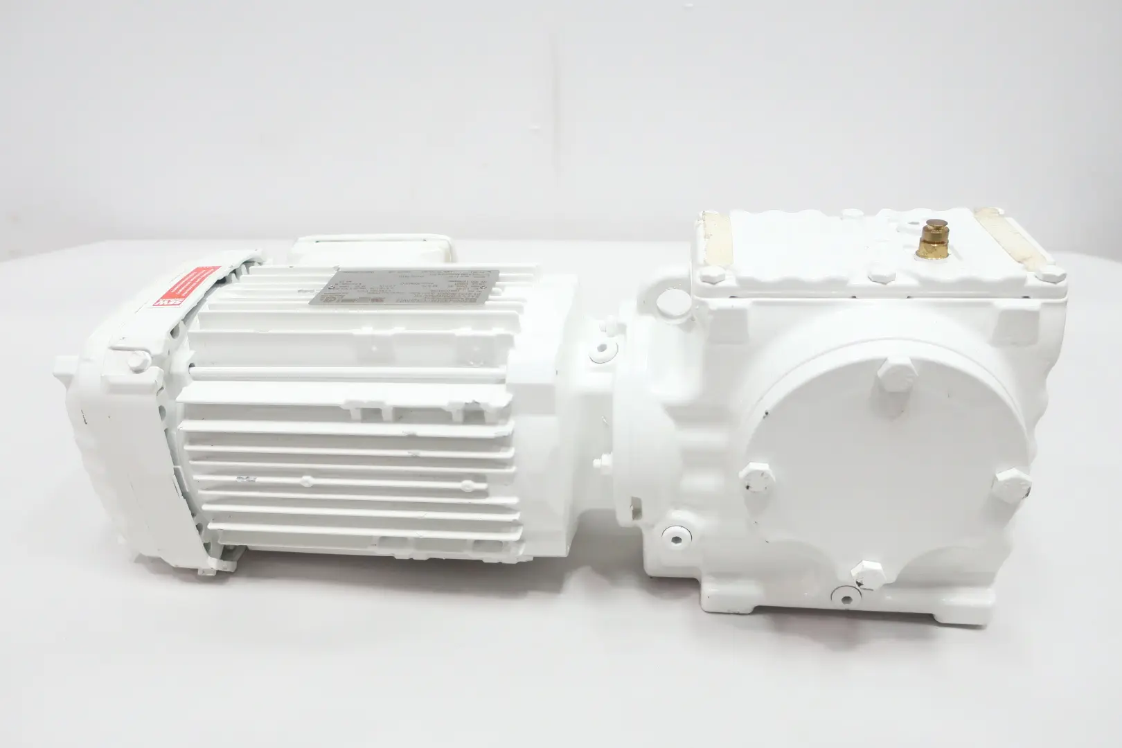 Produktfoto 1 von SEW EURODRIVE SA57/T DRN80M4/TH