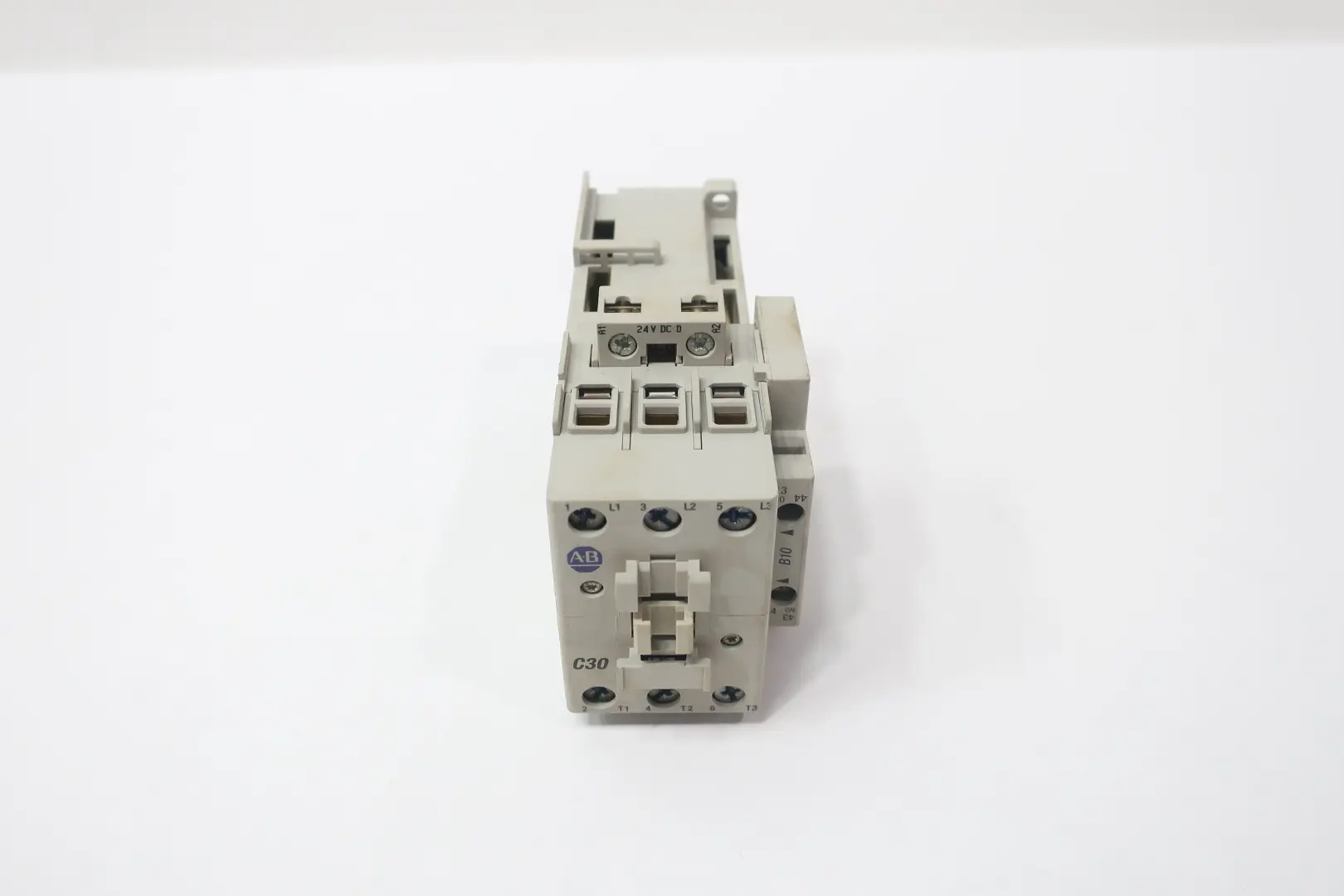 Produktfoto 1 von ALLEN BRADLEY 100-C30DZJ00