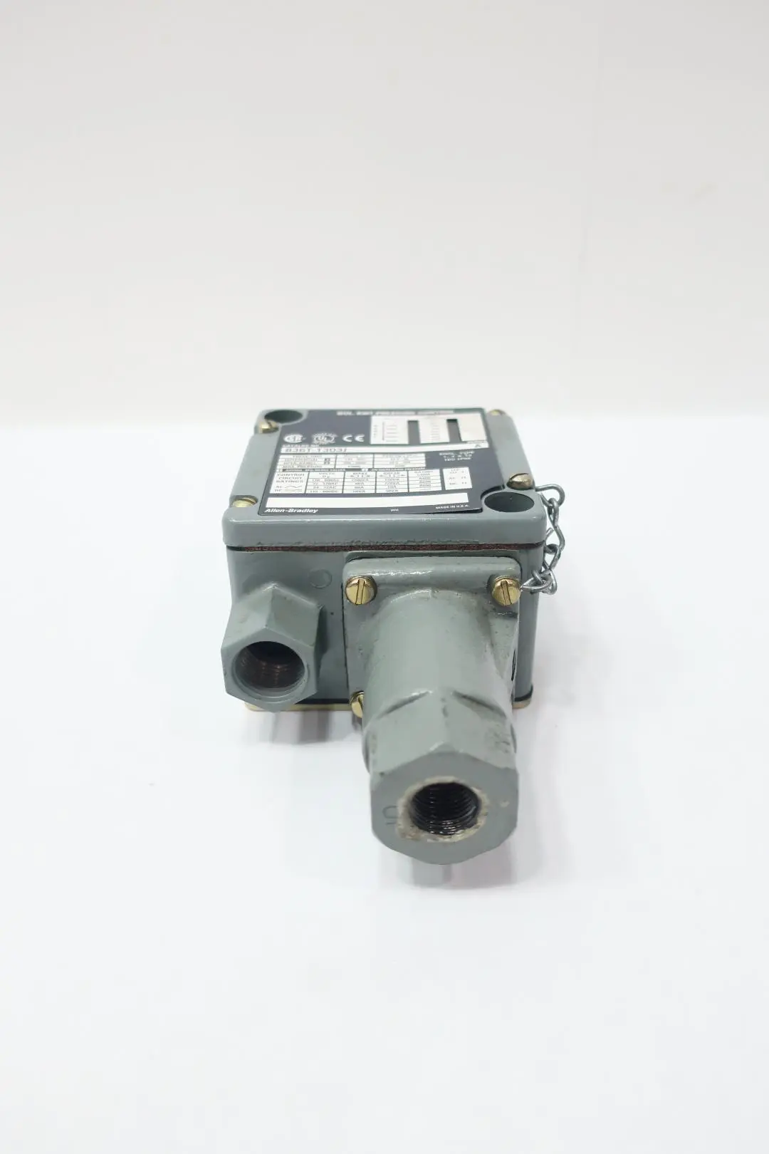 Produktfoto 1 von ALLEN BRADLEY 836T-T303J