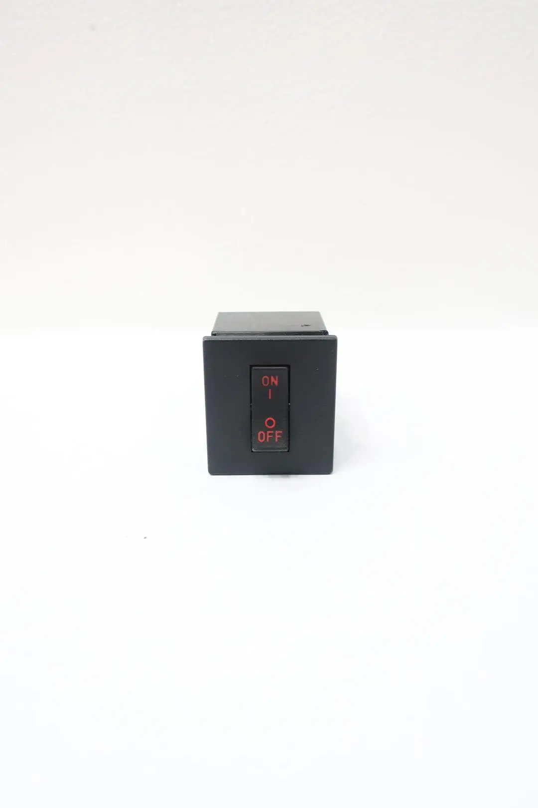 Produktfoto 1 von CARLING TECHNOLOGIES ME2-B-34-615-1-A36-B-C