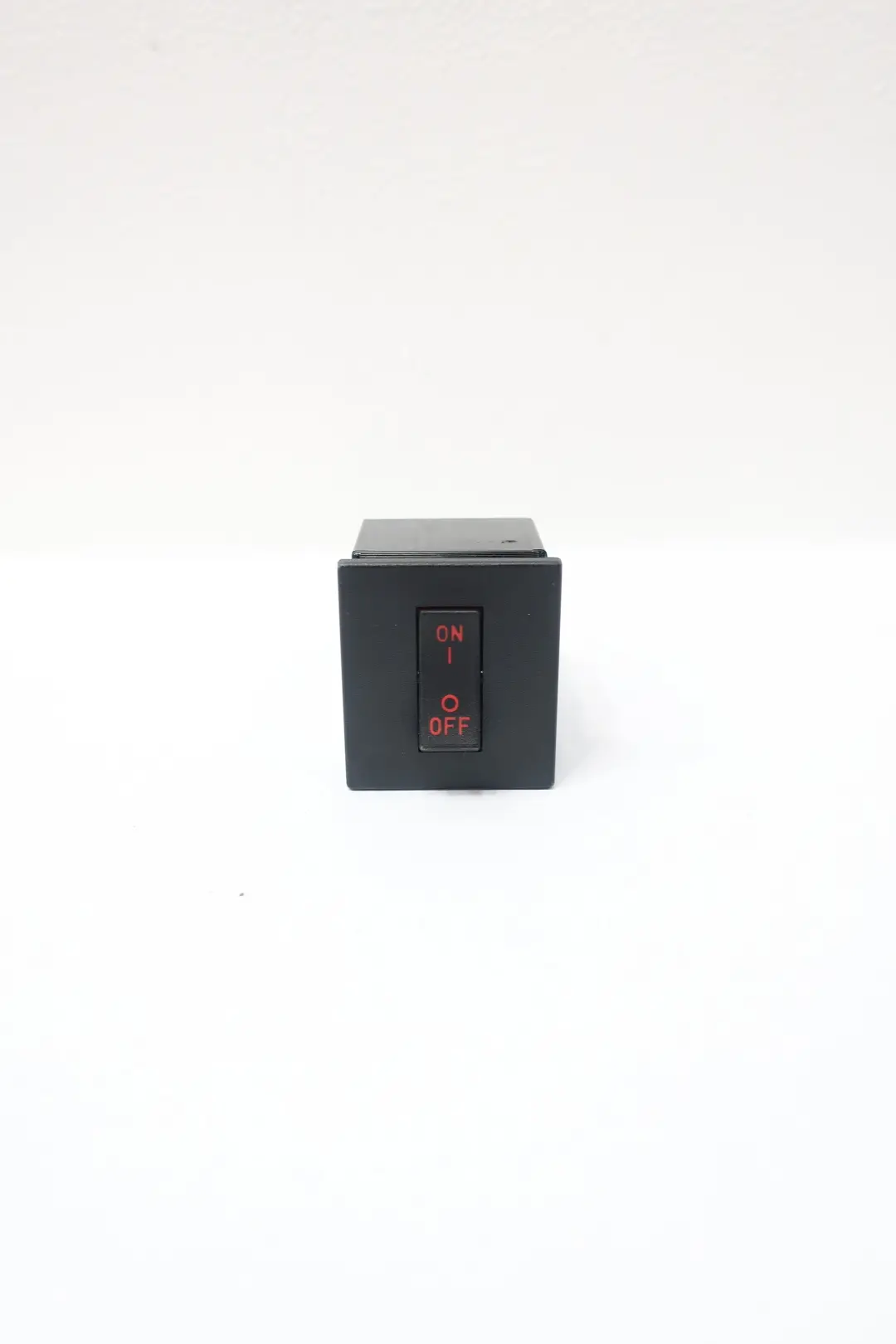 Produktfoto 1 von CARLING TECHNOLOGIES ME2-B-34-615-1-A36-B-C