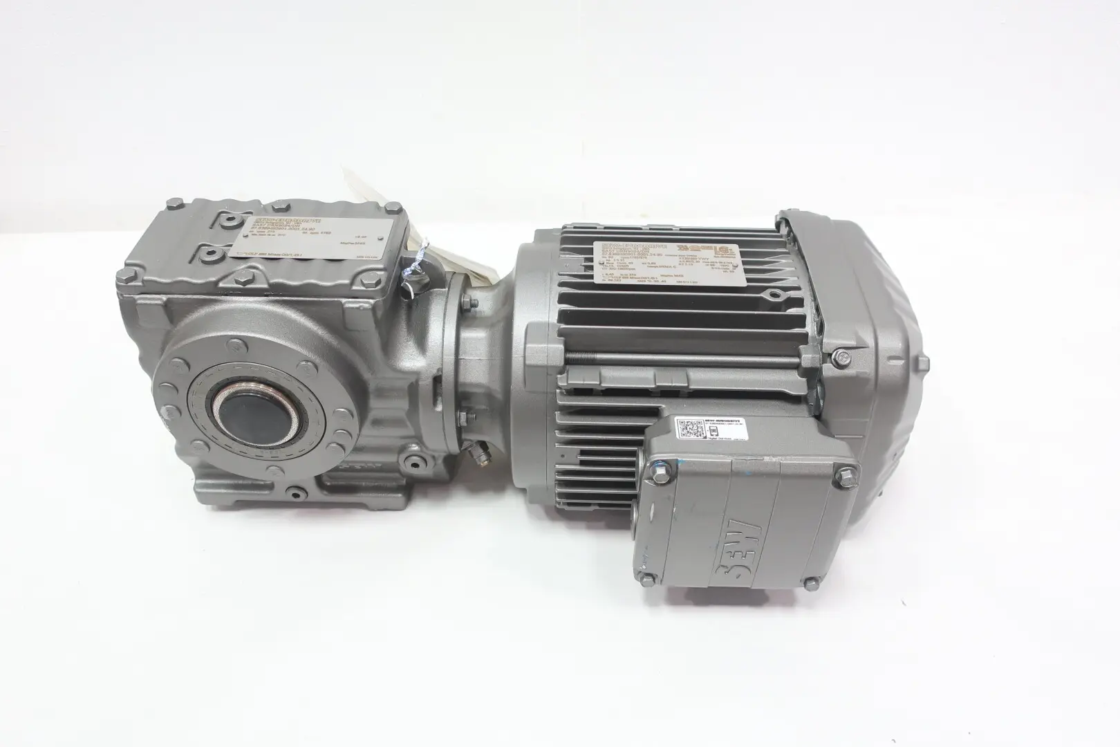 Produktfoto 1 von SEW EURODRIVE SA57 DRN90S4/DH