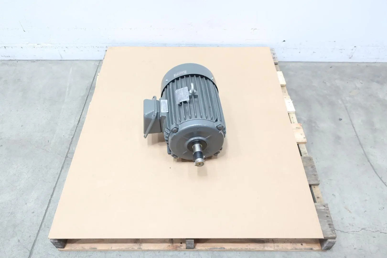 Produktfoto 1 von TECO WESTINGHOUSE AEHH8P NP0104