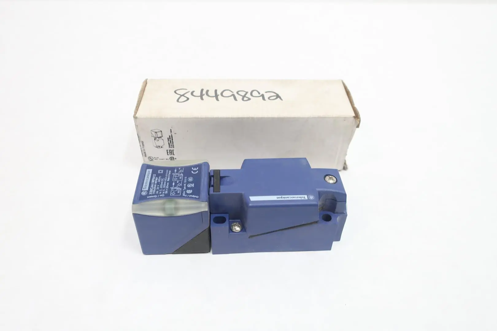 TELEMECANIQUE XS8C4A1MPN12
