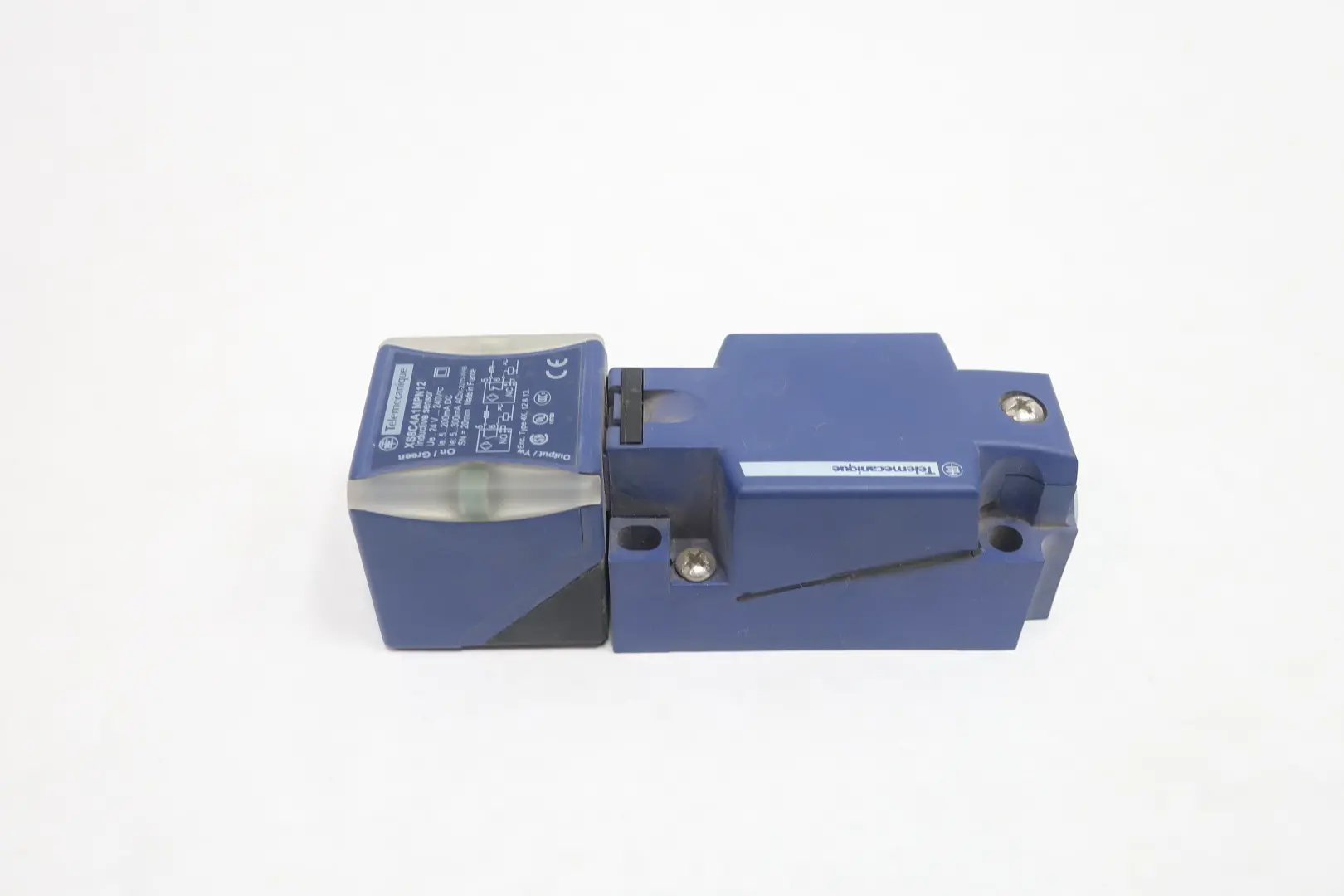 Produktfoto 1 von TELEMECANIQUE XS8C4A1MPN12