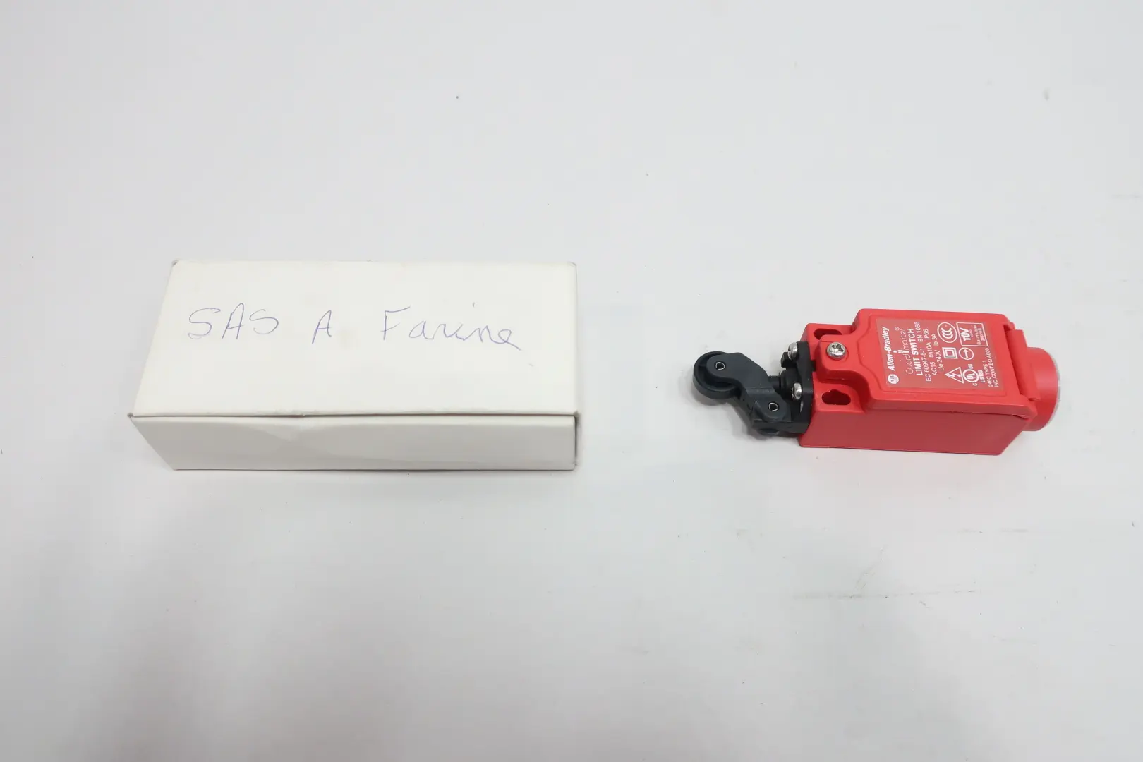 Produktfoto 1 von ALLEN BRADLEY 440P-CHLS11E