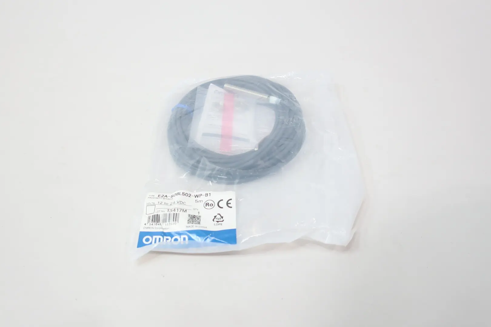 Produktfoto 1 von OMRON E2A-S08LS02-WP-B1