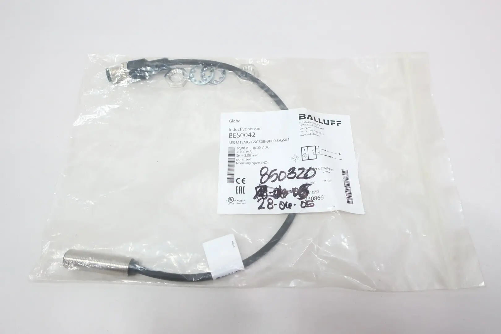 Produktfoto 1 von BALLUFF BES0042 BES M12MG-GSC30B-BP00,3-GS04
