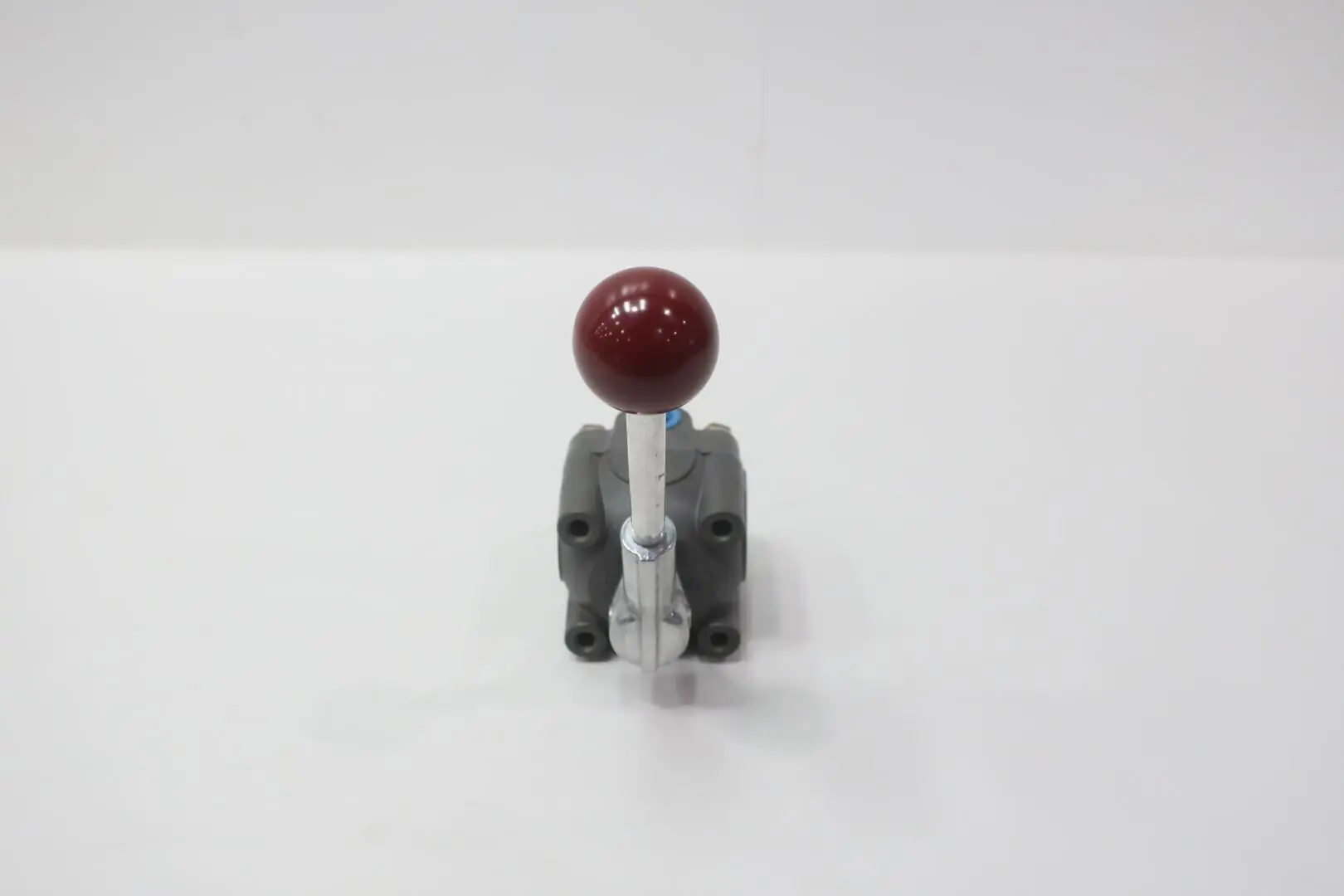 Produktfoto 1 von BARKSDALE 6142R3H03