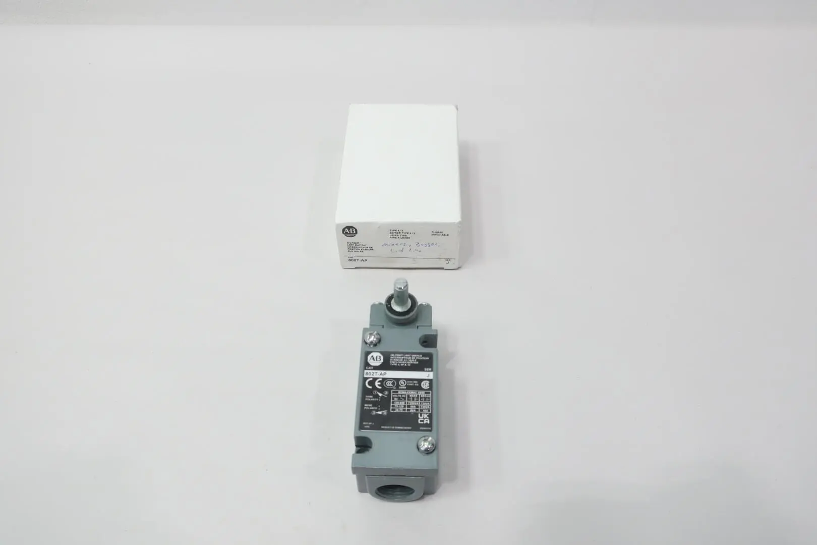 Produktfoto 1 von ALLEN BRADLEY 802T-AP