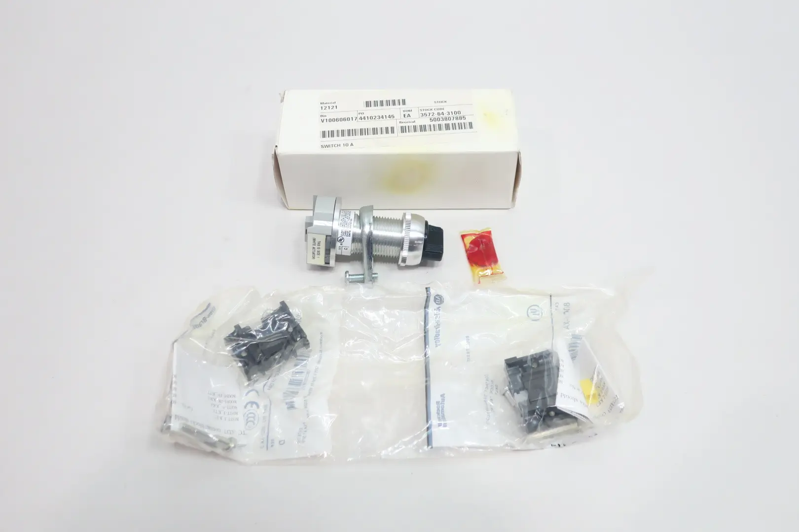 Produktfoto 1 von ALLEN BRADLEY 800H-JP5KB7