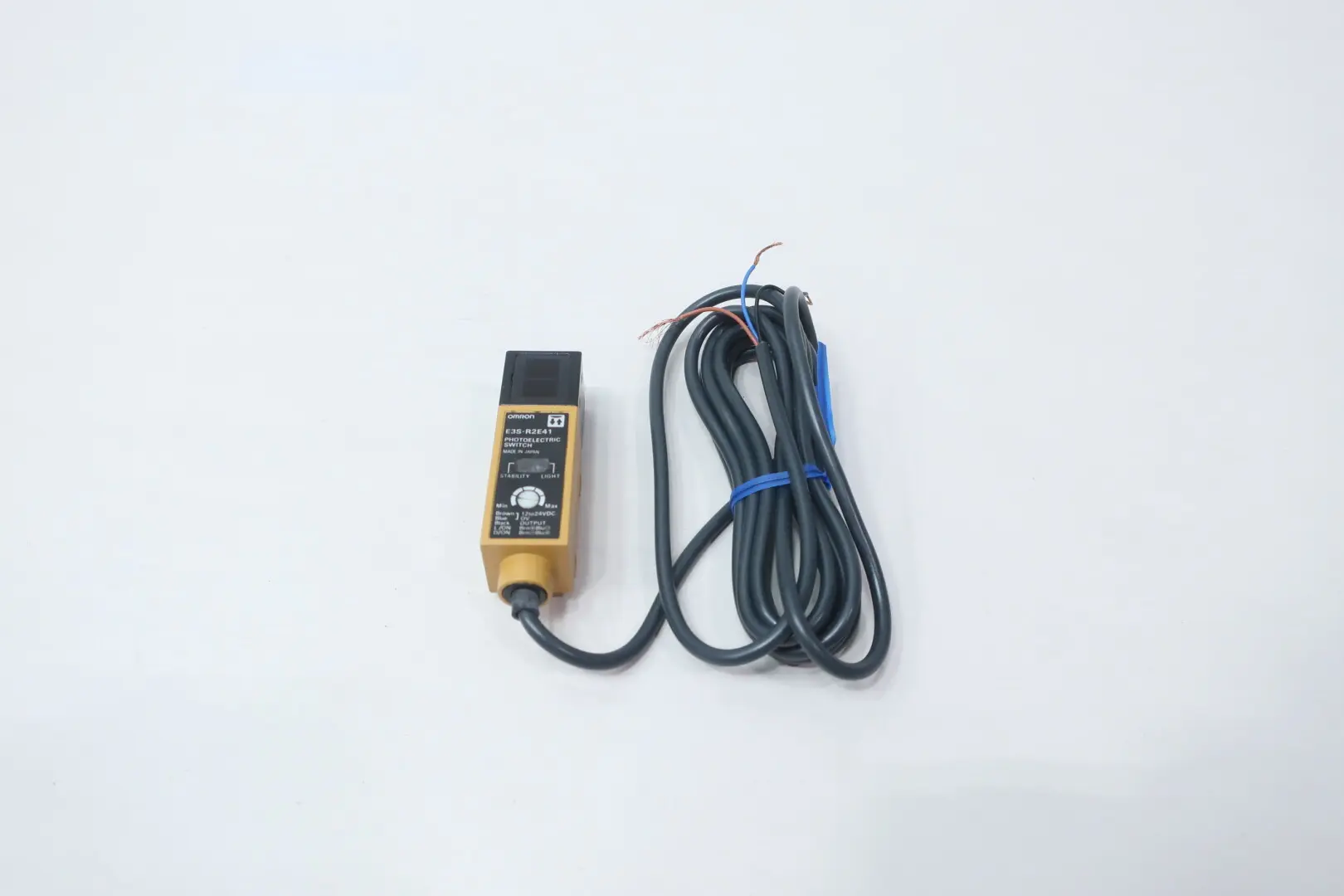Produktfoto 1 von OMRON E3S-R2E41