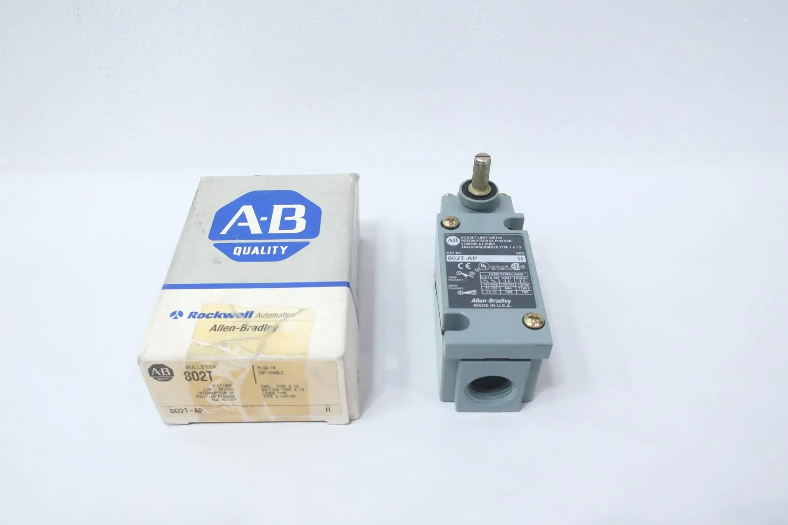 Produktfoto 1 von ALLEN BRADLEY 802T-AP