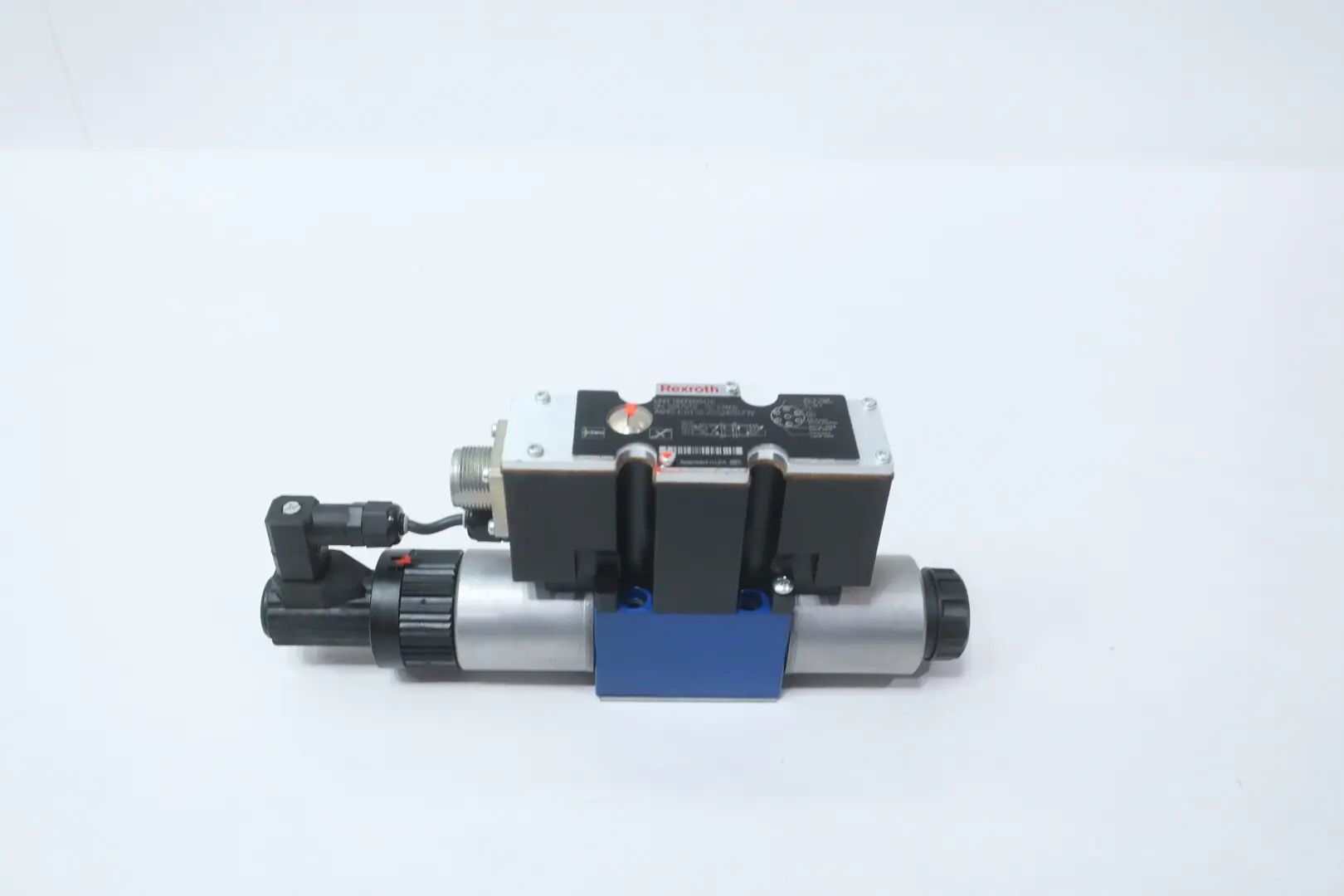 REXROTH R900933476 4WREE6W1-32-22/G24K31/F1V