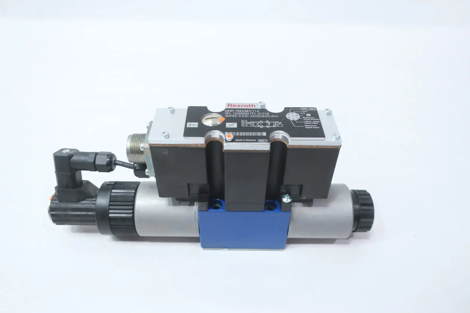 Produktfoto 1 von REXROTH R900907114 4WREE 6 E32-24/G24K31/A1V