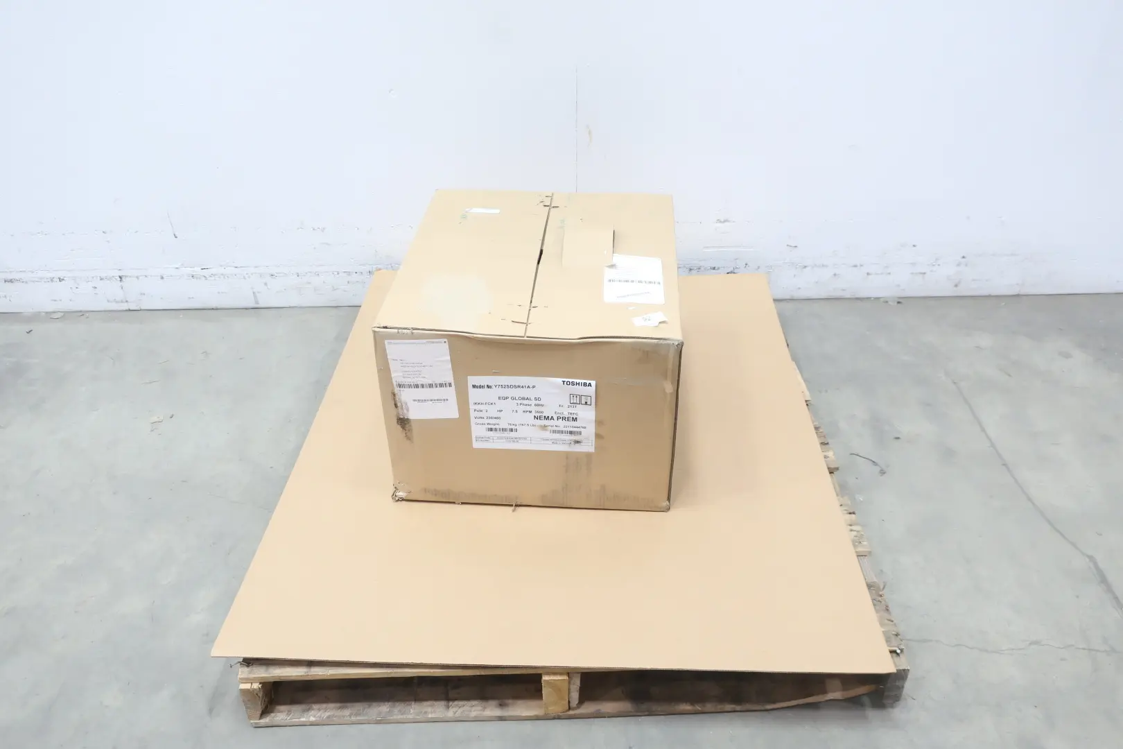 Produktfoto 1 von TOSHIBA Y752SDSR41A-P