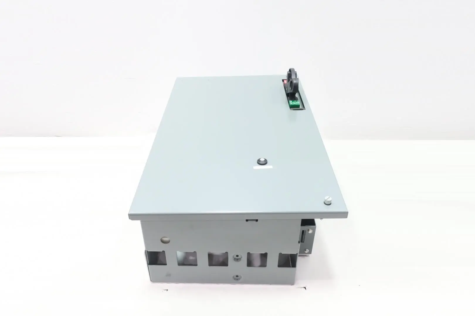 Produktfoto 1 von ALLEN BRADLEY 2107B-BDB-6P-7FEC2CY-41TGA-79L-900-ENET