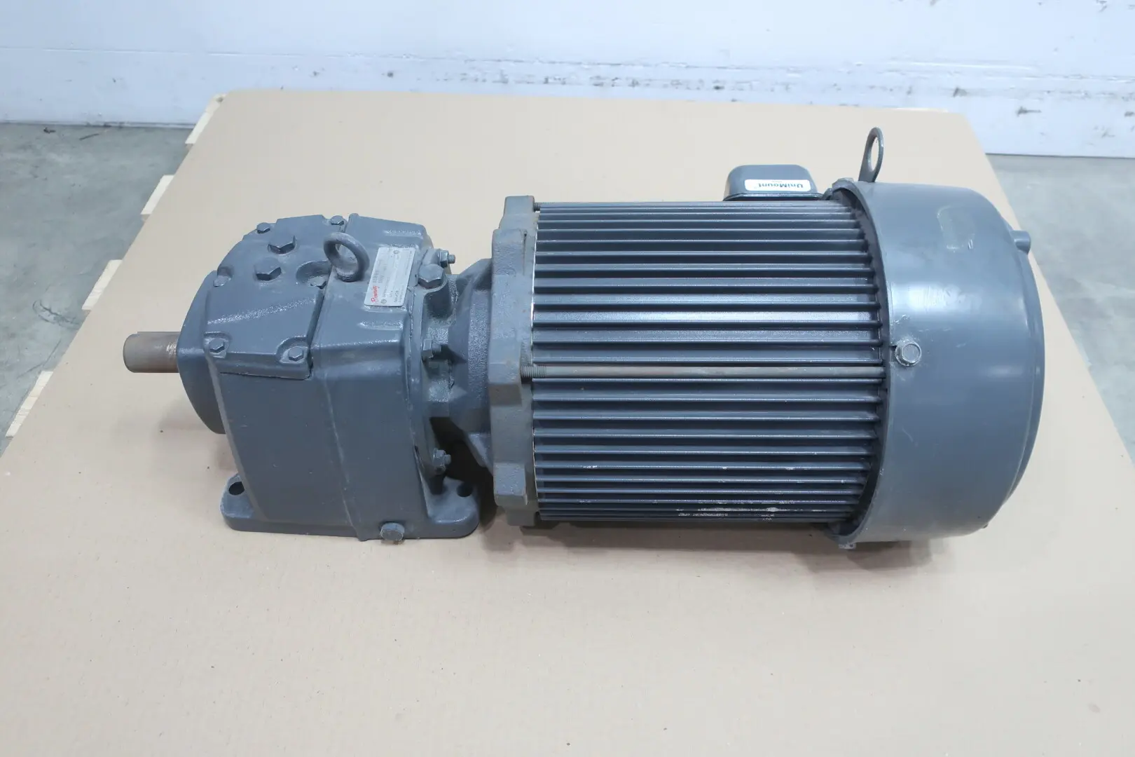 Produktfoto 1 von BROWNING CBN3242SB35.6MT2107.5