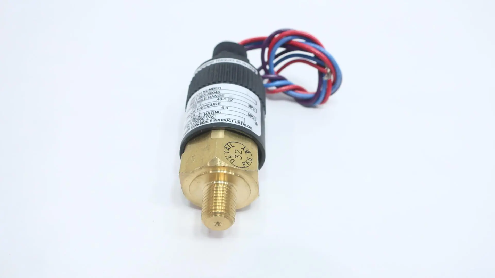 Produktfoto 1 von BARKSDALE 96211-BB5-S0046