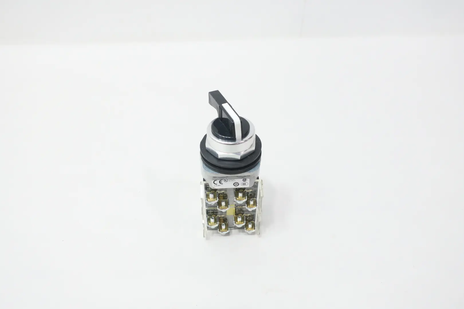 Produktfoto 1 von ALLEN BRADLEY 800T-N17KF4C