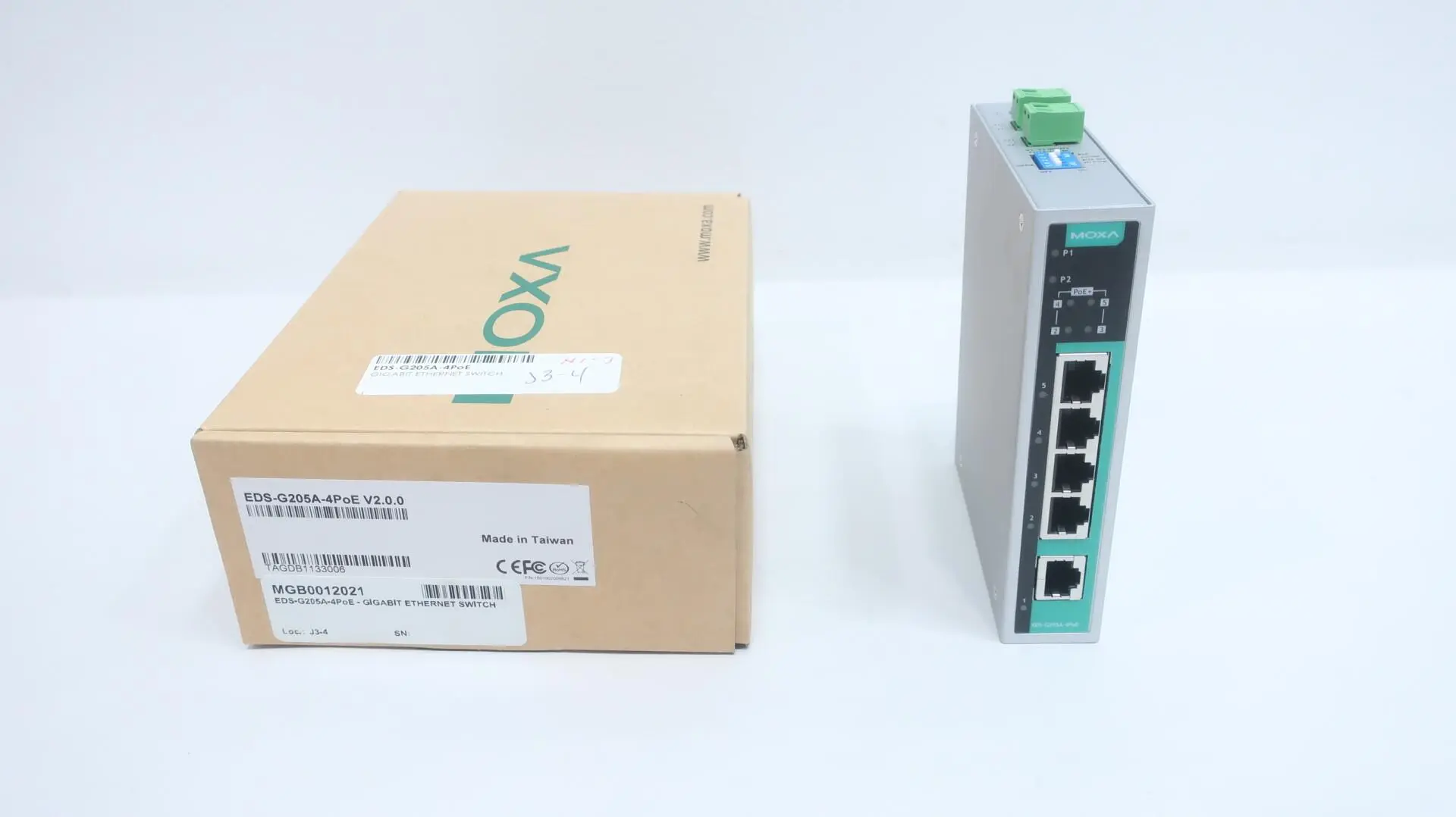Produktfoto 1 von MOXA EDS-G205A-4POE
