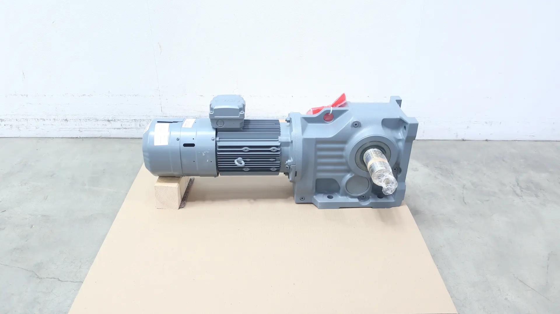 Produktfoto 1 von SEW EURODRIVE K87/R DRL100L4BE5/IS/TF/AS7W