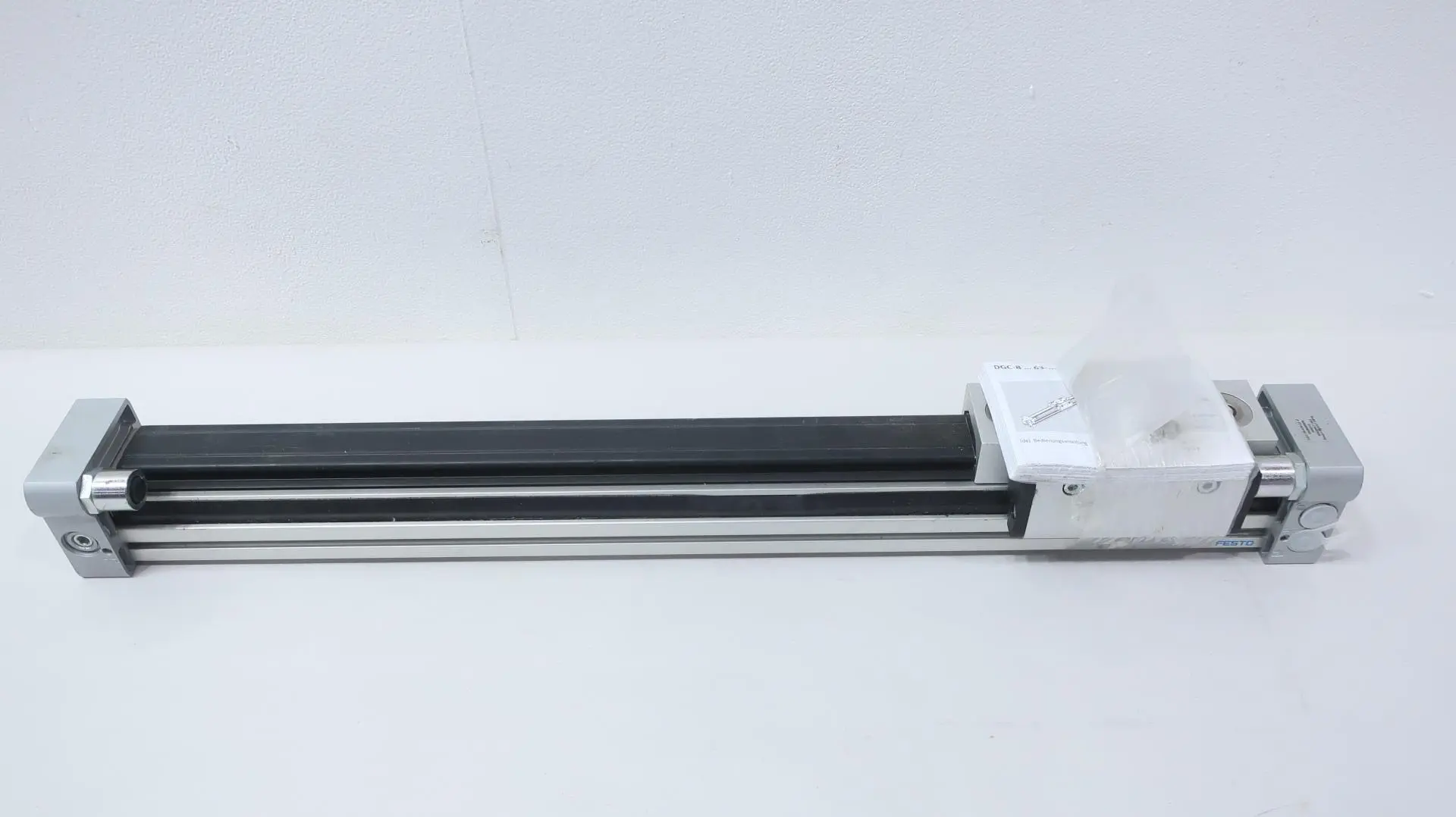 Produktfoto 1 von FESTO DGC-25-400-GF-P