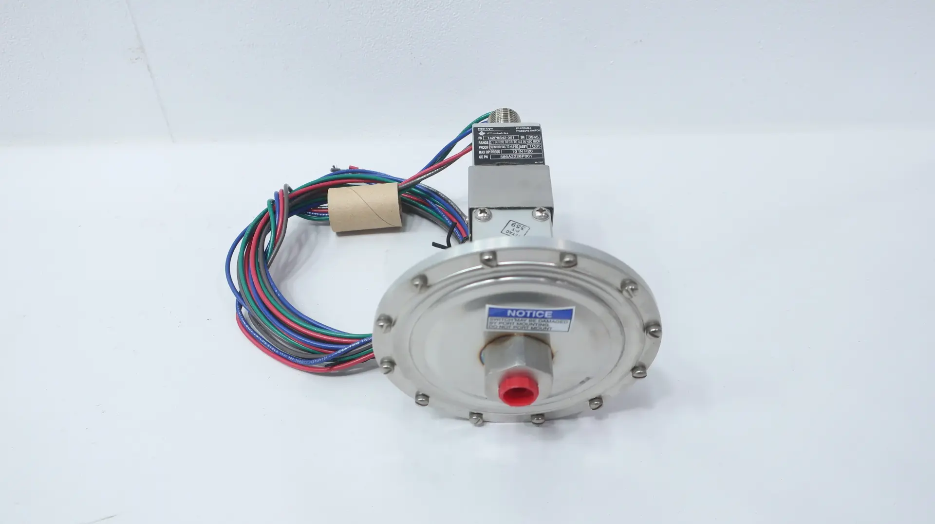 Produktfoto 1 von ITT 142P8S42-001