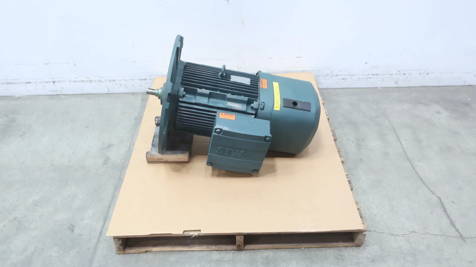Produktfoto 1 von SEW EURODRIVE DRE180M4BE20HRFGDH