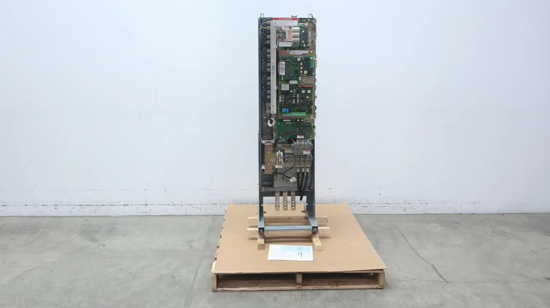 Produktfoto 1 von ALLEN BRADLEY 1336T-R100-AN-GT3EN