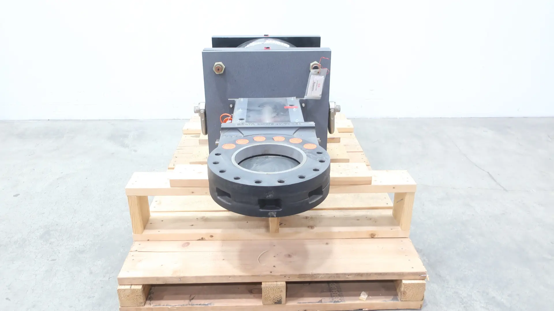 Produktfoto 1 von DELTA INDUSTRIAL VALVES 30S-10-NR-17.4-E5/1-PC24-D4-F18-F21-F37-F40-F99