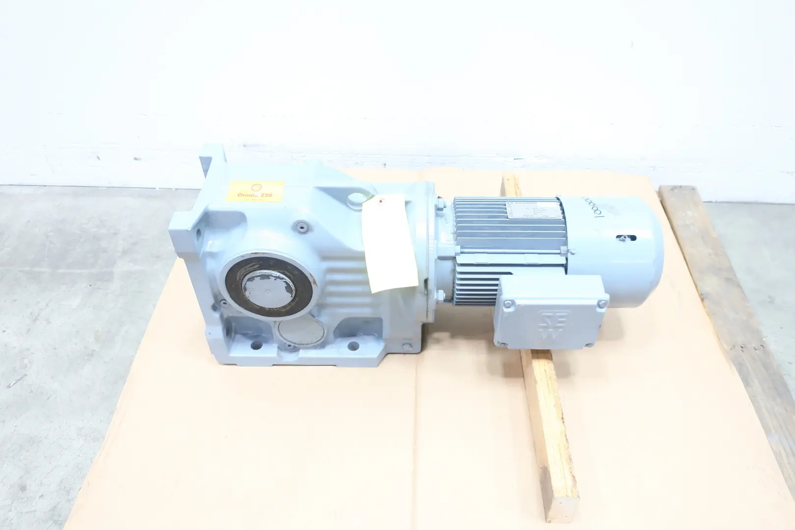 Produktfoto 1 von SEW EURODRIVE KA87BDT100L4BMG4HFTH