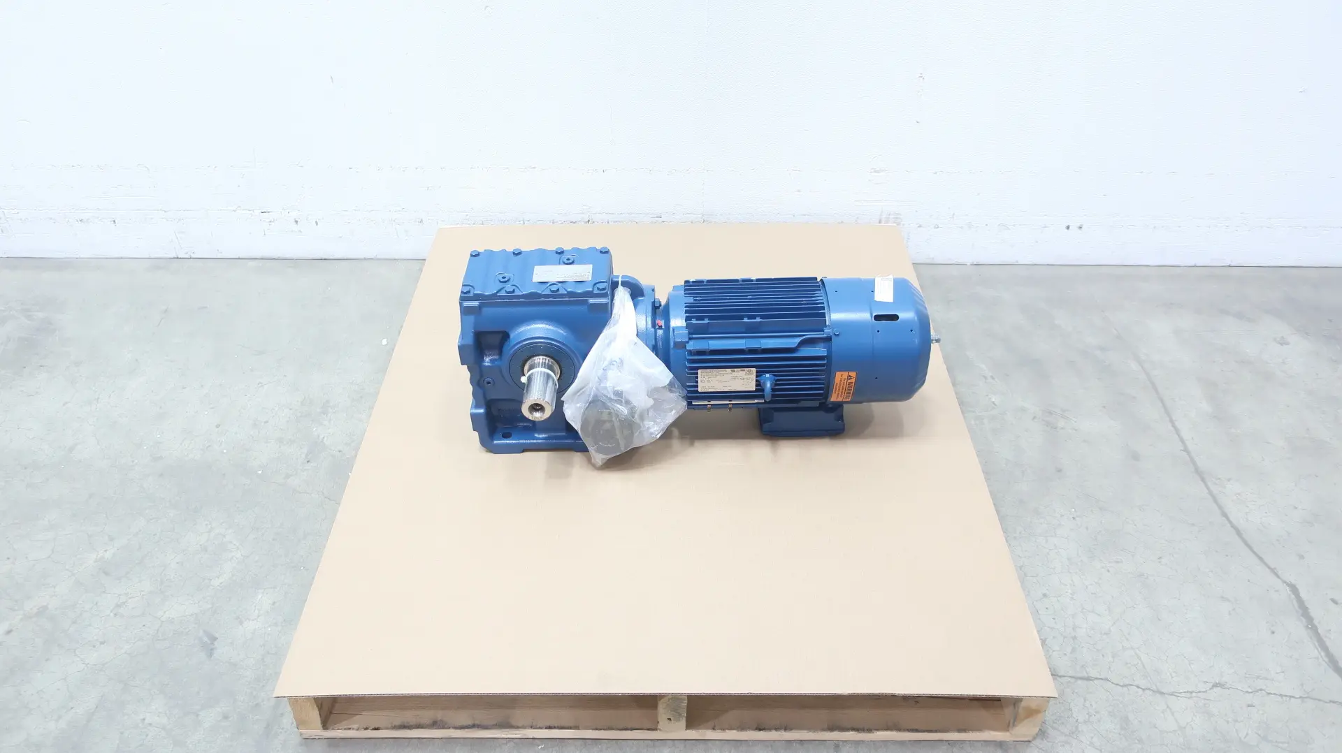 Produktfoto 1 von SEW EURODRIVE S77 DRN100LM4/BE5HR/DH/2W