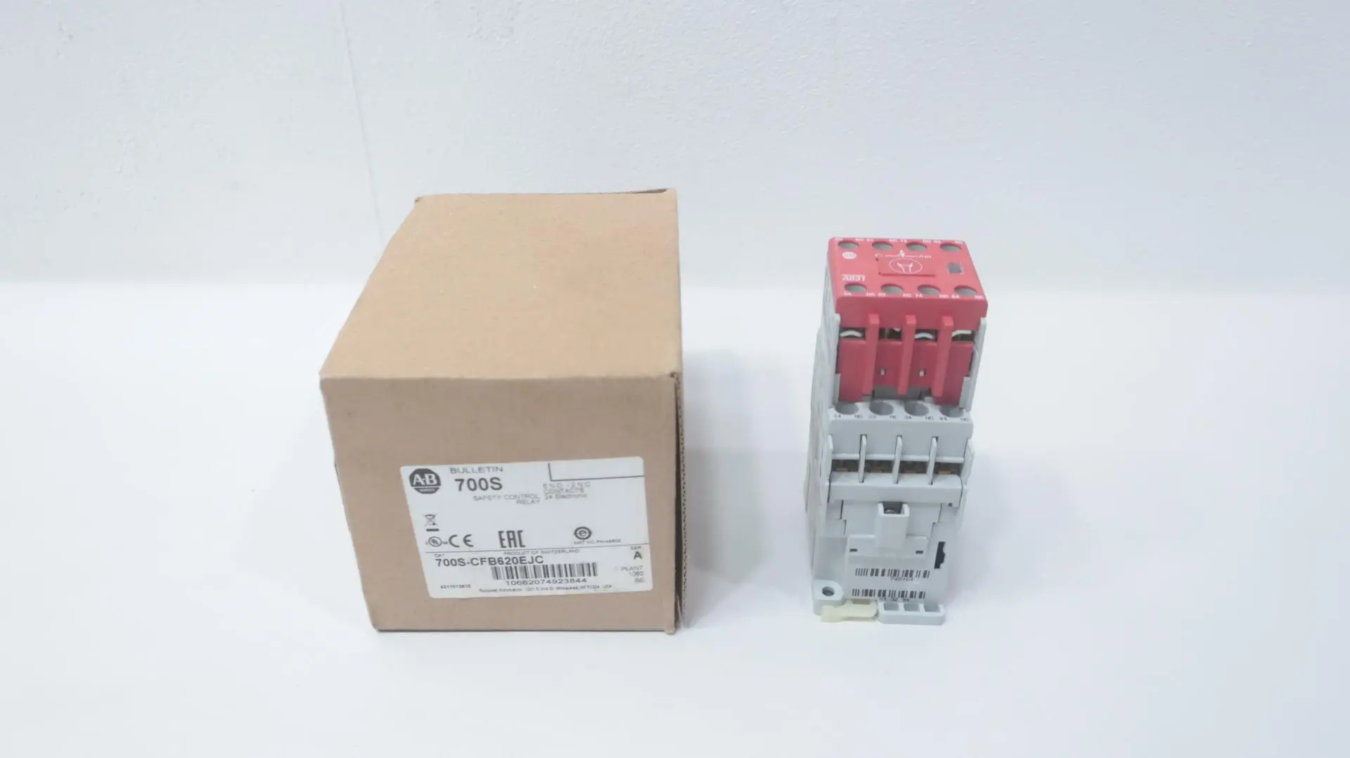 Produktfoto 1 von ALLEN BRADLEY 700S-CFB620EJC