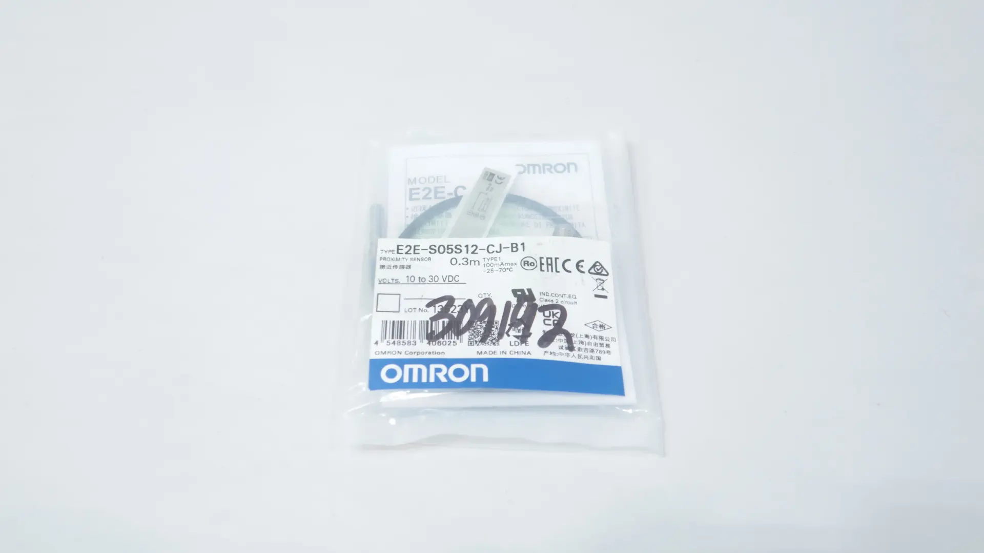 OMRON E2E-S05S12-CJ-B1
