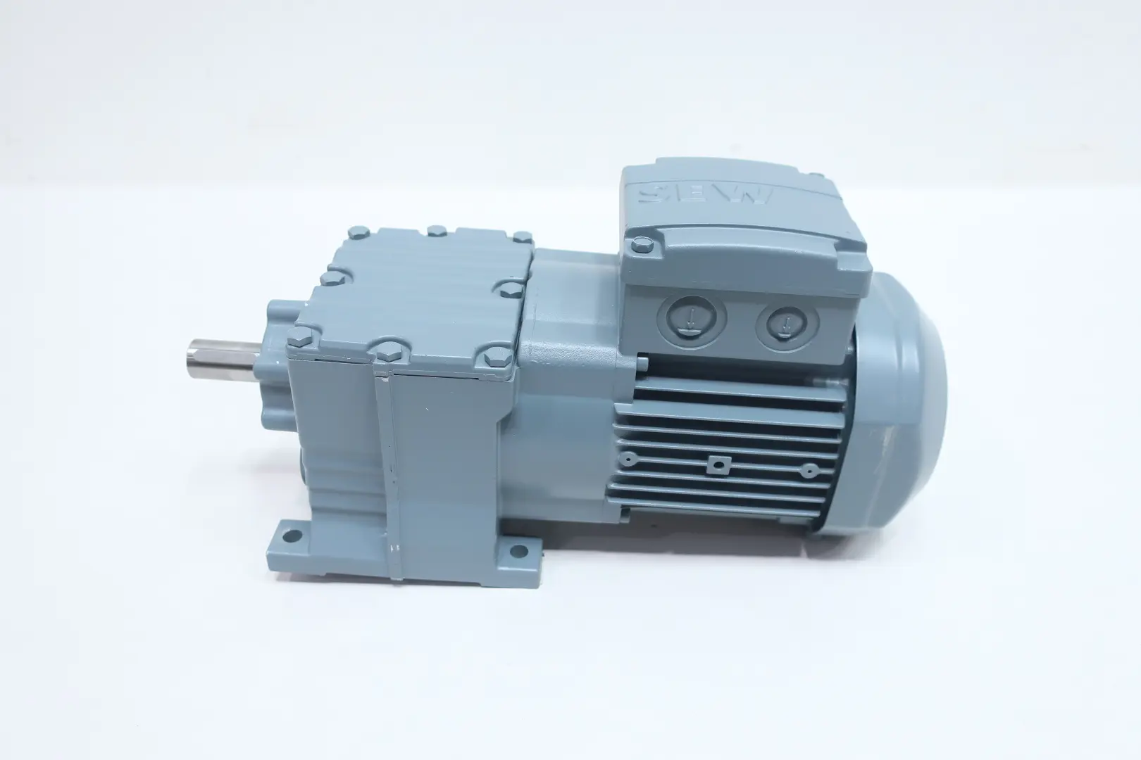 Produktfoto 1 von SEW EURODRIVE R17 DR63L4