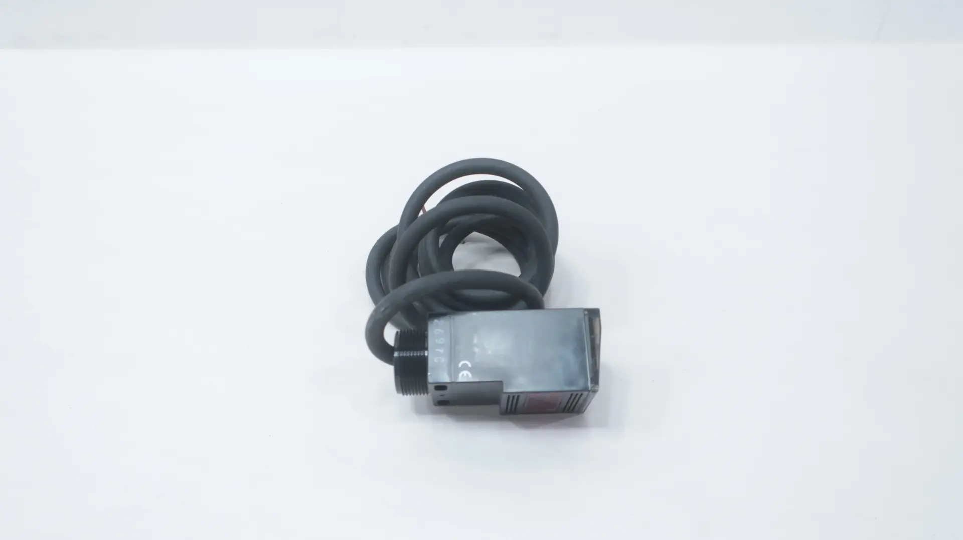 Produktfoto 1 von OMRON E3JU-R5M4