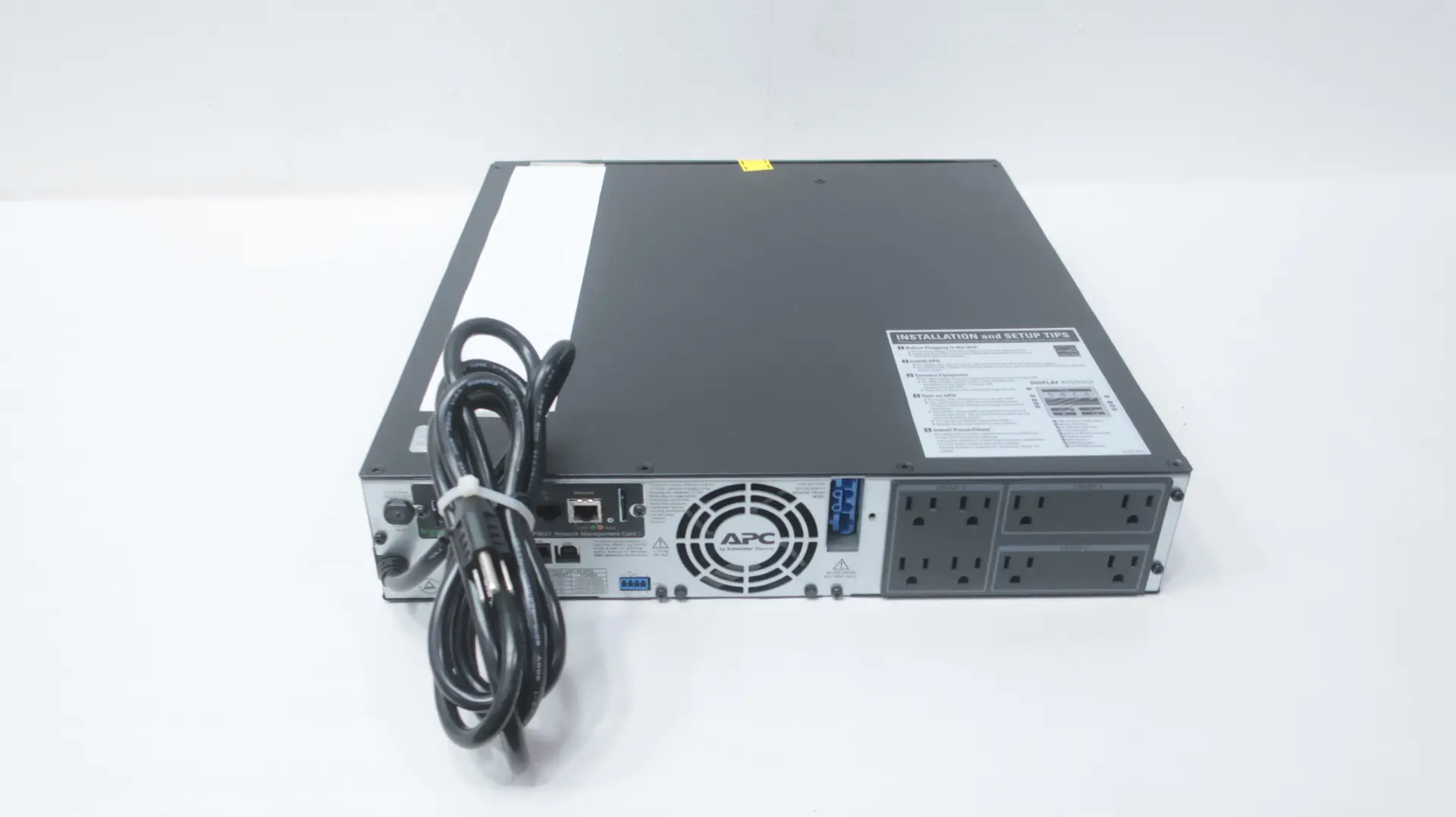 Produktfoto 1 von APC SMX1500RM2UNC
