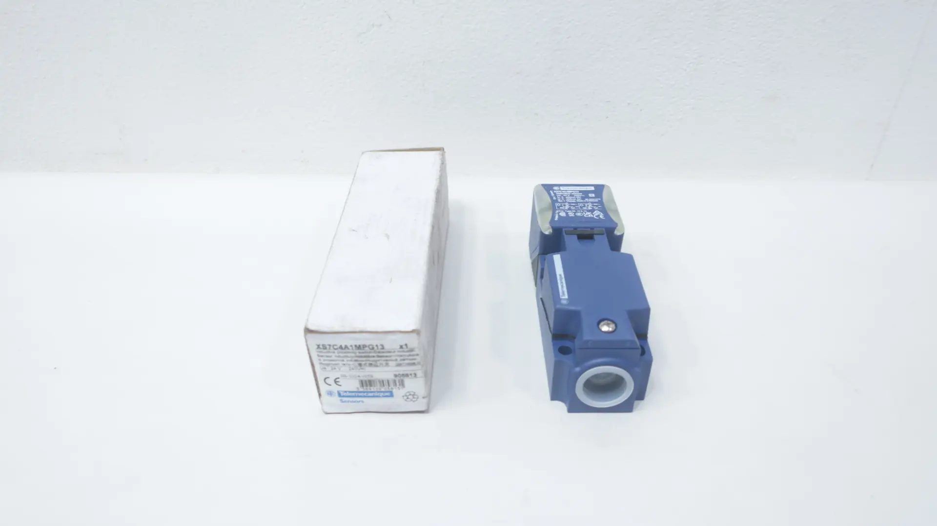 Produktfoto 1 von TELEMECANIQUE XS7C4A1MPG13