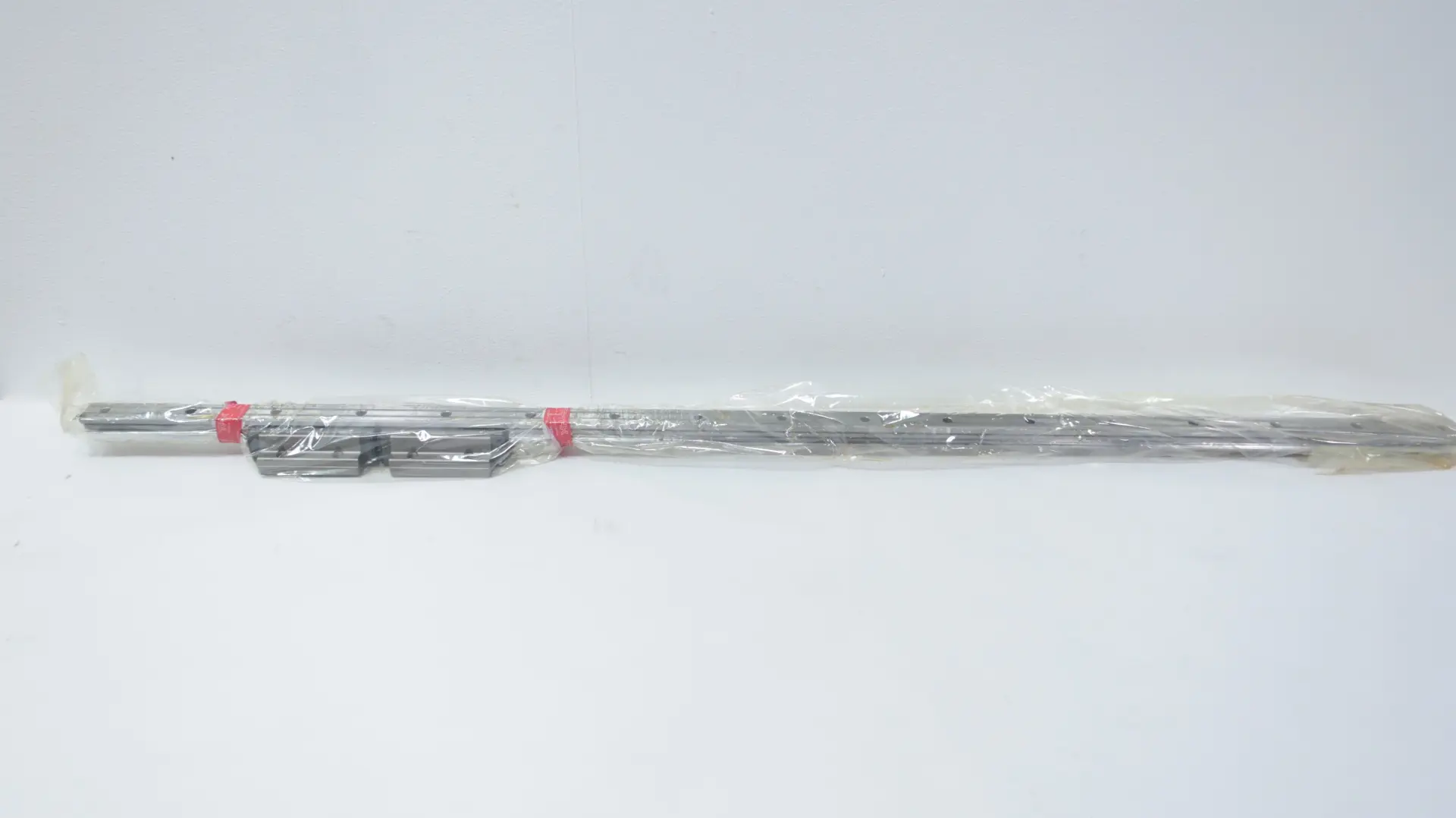 Produktfoto 1 von THK HSR30LA2UU+1320L-II