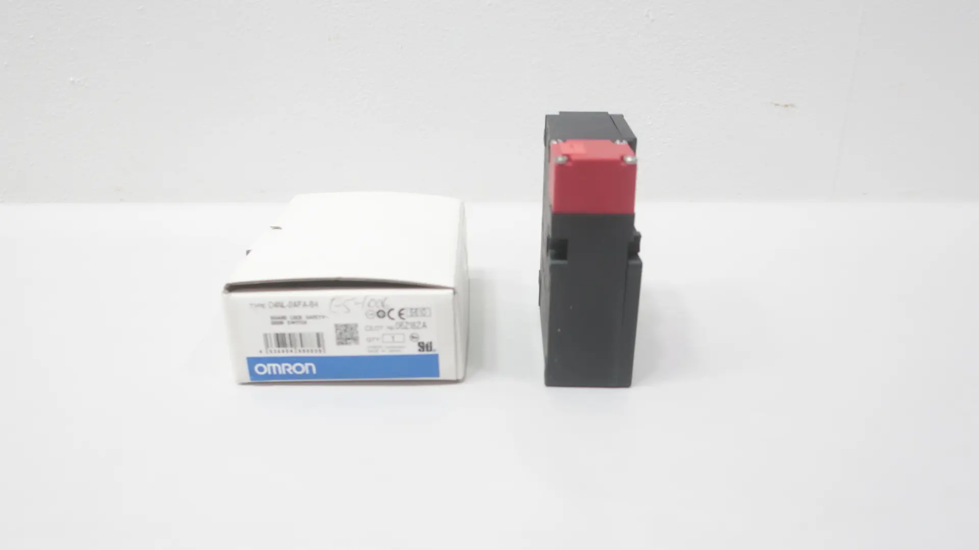 Produktfoto 1 von OMRON D4NL-2AFA-B4