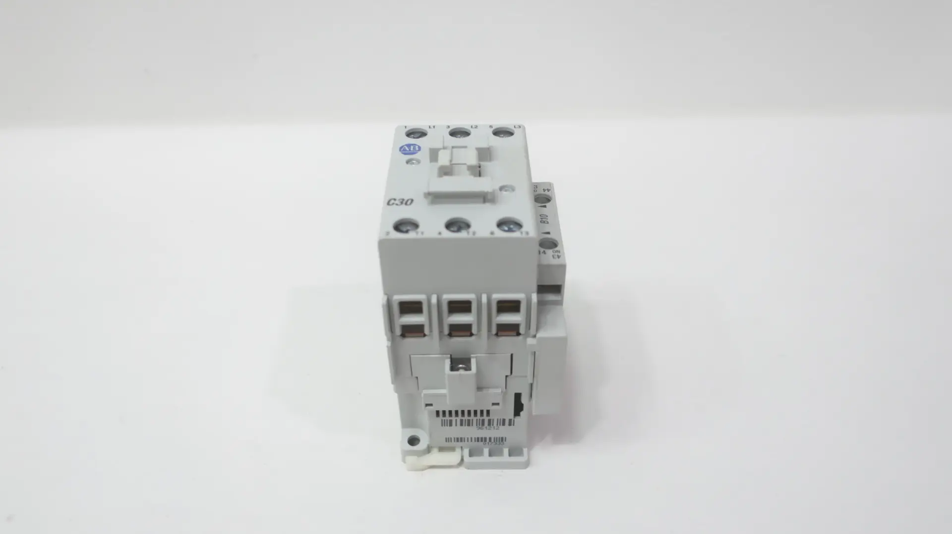 Produktfoto 1 von ALLEN BRADLEY 100-C30D10