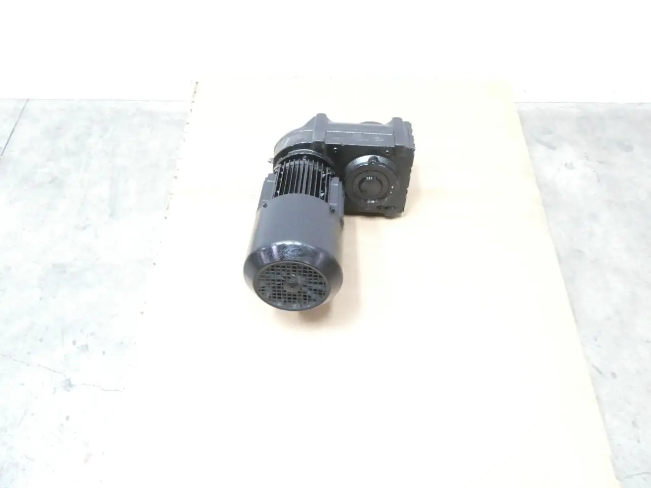 Produktfoto 1 von SEW EURODRIVE FA67SDT90L8/2BMG2HR