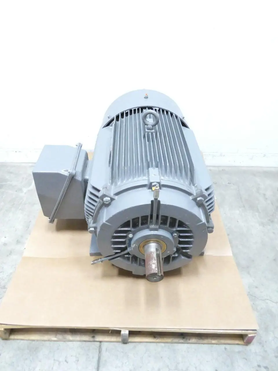 Produktfoto 1 von SIEMENS 1LA04442SE42B